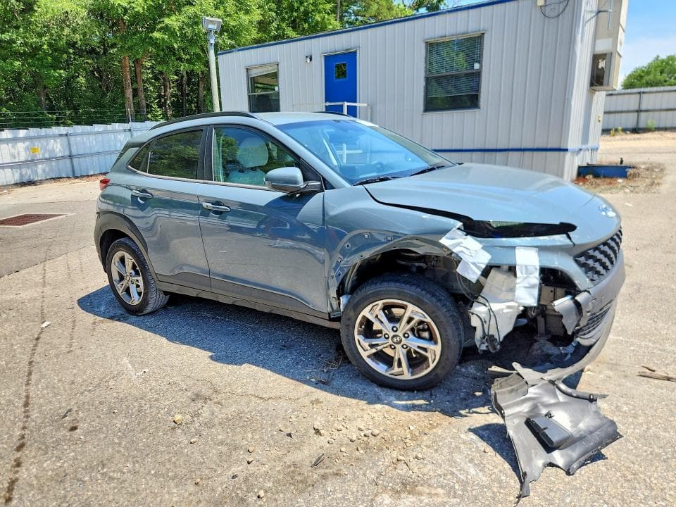 2023 HYUNDAI KONA SEL 4