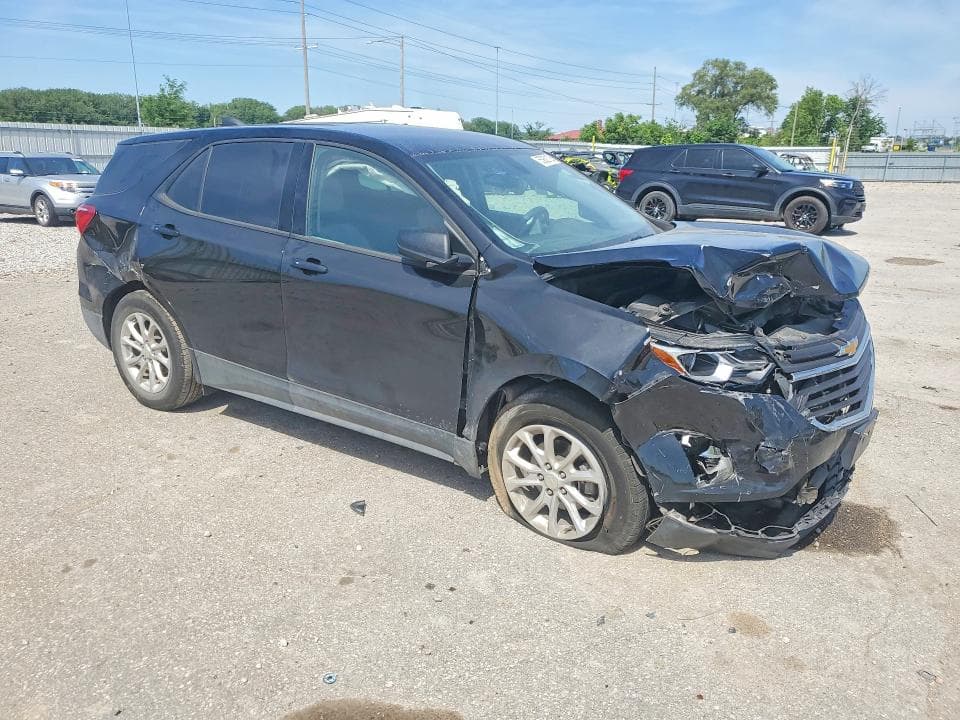 2018 CHEVROLET EQUINOX LS 4