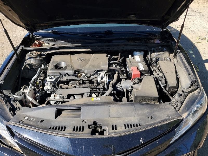 2019 TOYOTA CAMRY LE 11