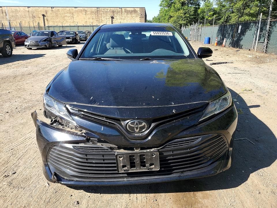 2019 TOYOTA CAMRY LE 5