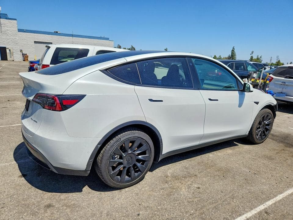 2022 TESLA MODEL Y 3