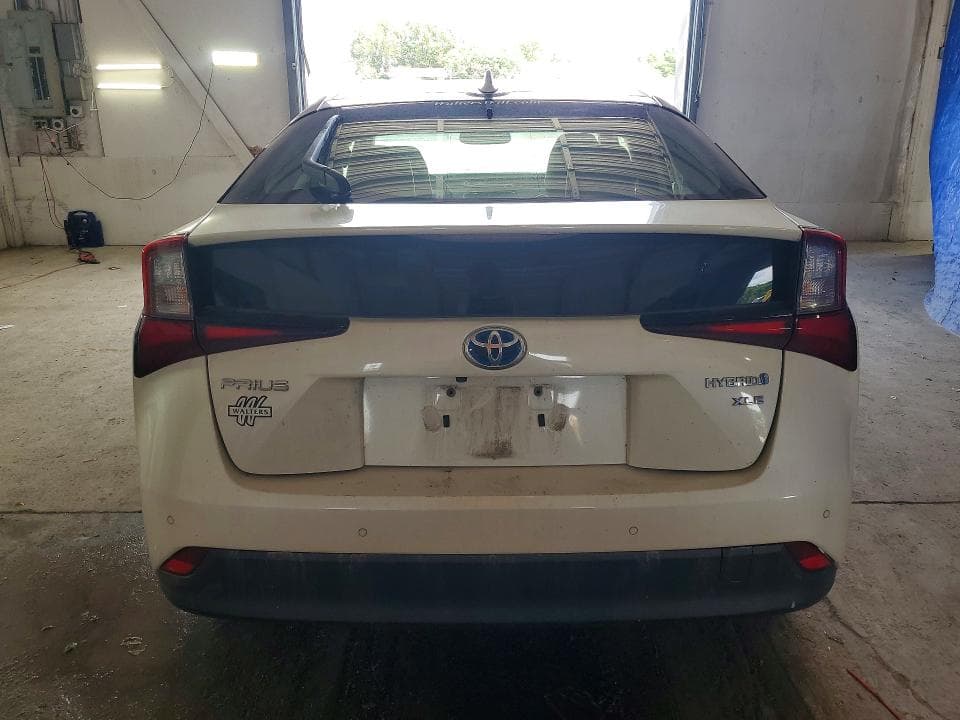 2019 TOYOTA PRIUS 6