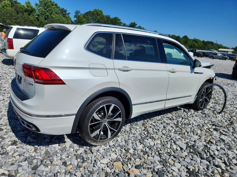 2022 VOLKSWAGEN TIGUAN SEL R-LINE 3