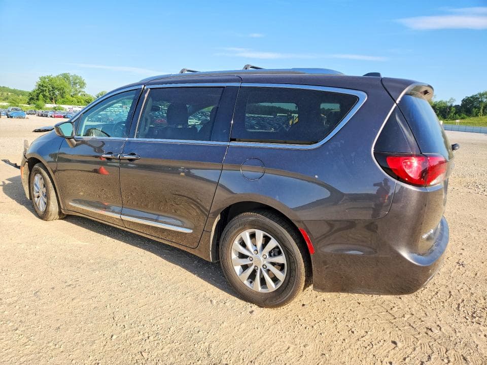 2018 CHRYSLER PACIFICA TOURING L 2