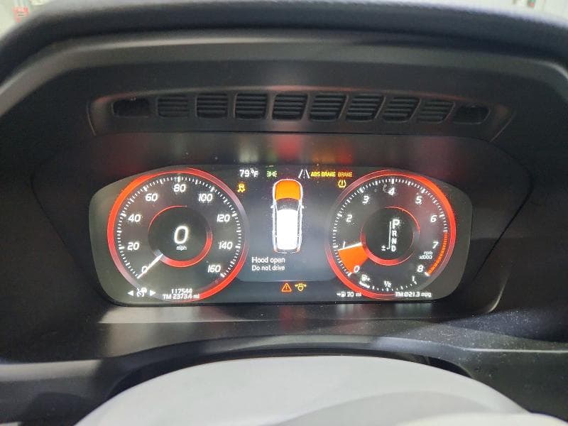 2020 VOLVO XC90 T5 MOMENTUM T5 MOMENTUM 9