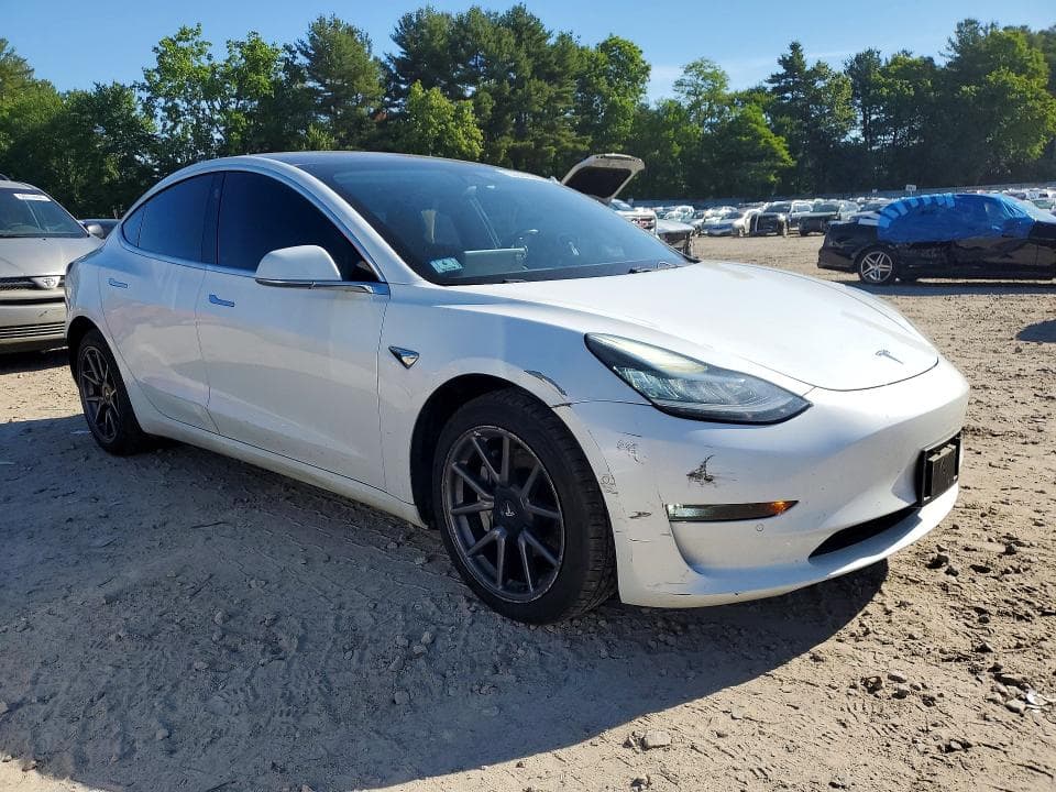 2018 TESLA MODEL 3 4