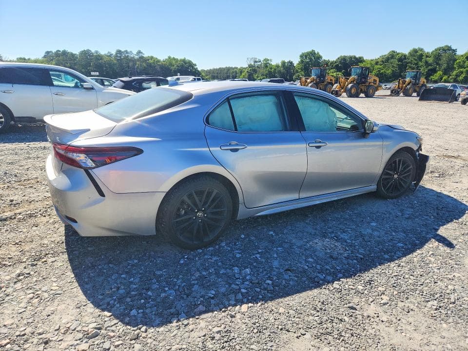 2024 TOYOTA CAMRY XSE 3