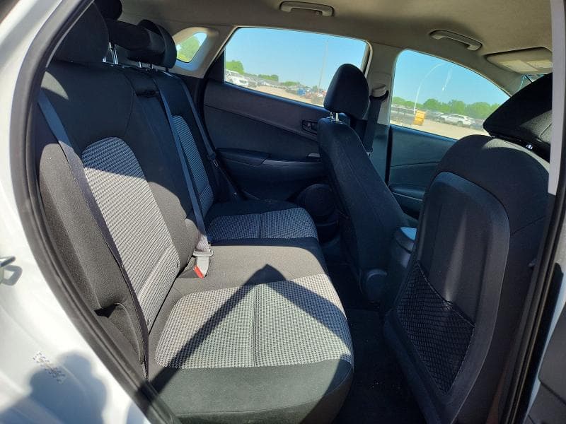 2021 HYUNDAI KONA SE 10