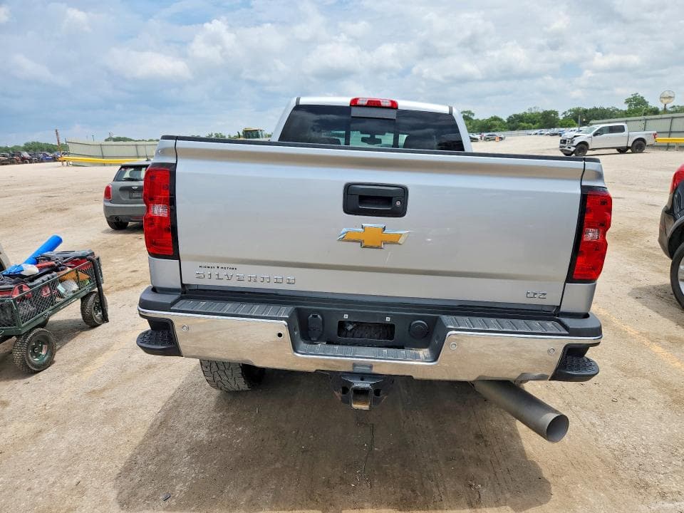 2018 CHEVROLET SILVERADO K2500 HEAVY DUTY LTZ 6
