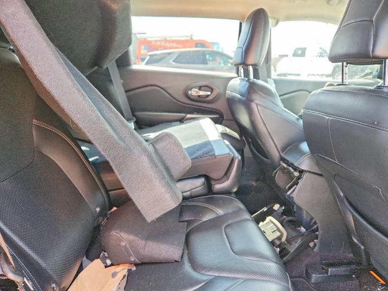 2019 JEEP CHEROKEE LIMITED 11