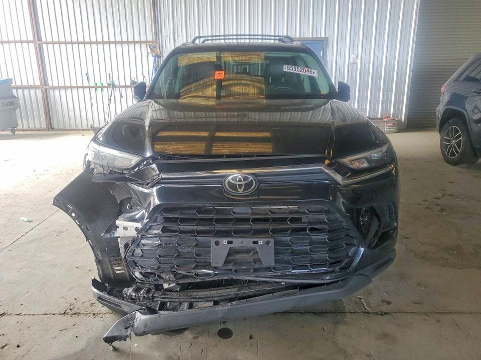 2024 TOYOTA 4 WHEEL DR 5