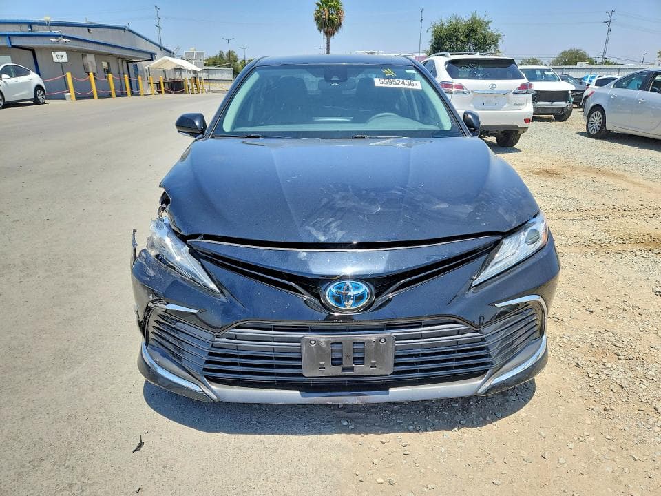 2023 TOYOTA CAMRY XLE 5