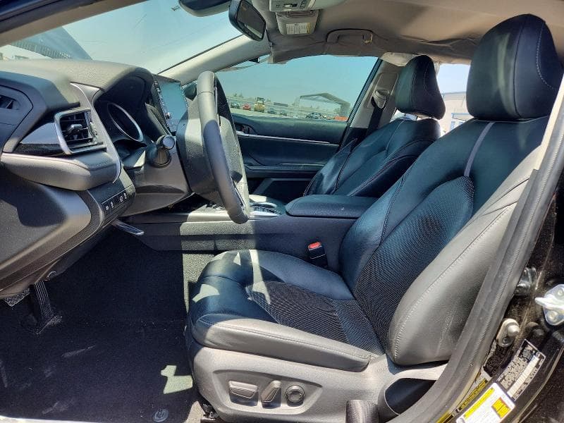 2023 TOYOTA CAMRY XLE 7