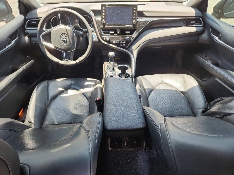 2023 TOYOTA CAMRY XLE 8