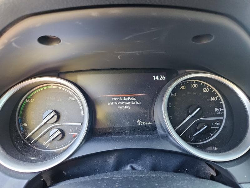 2023 TOYOTA CAMRY XLE 9