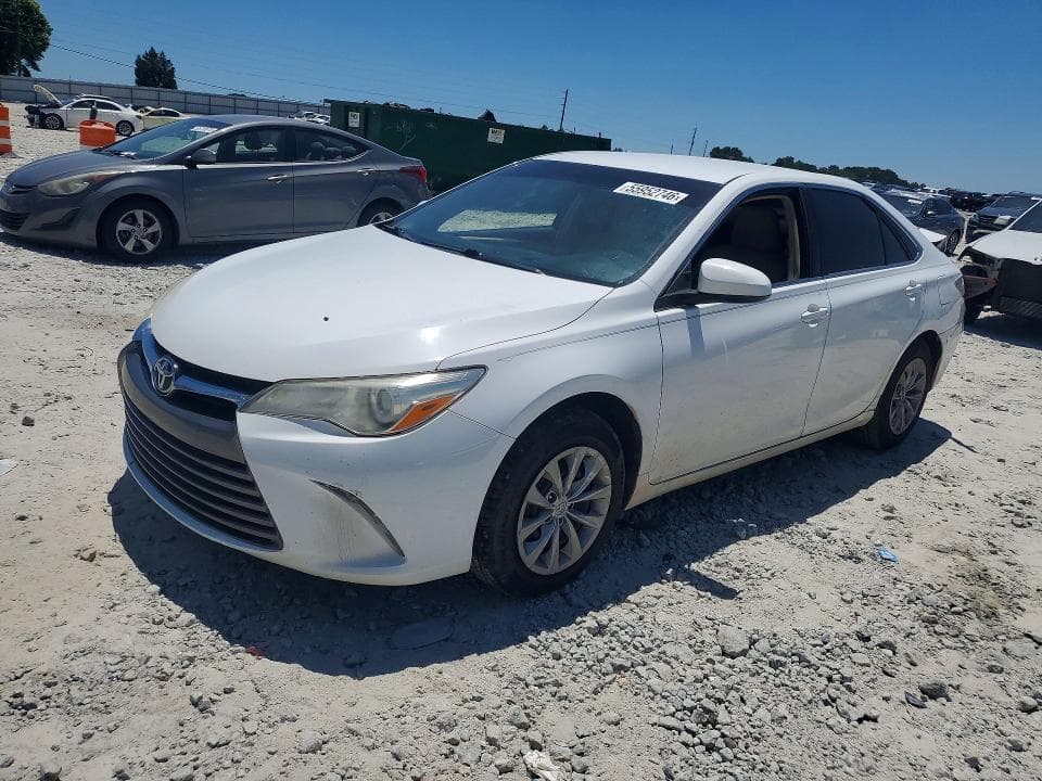 2017 TOYOTA CAMRY LE - 1