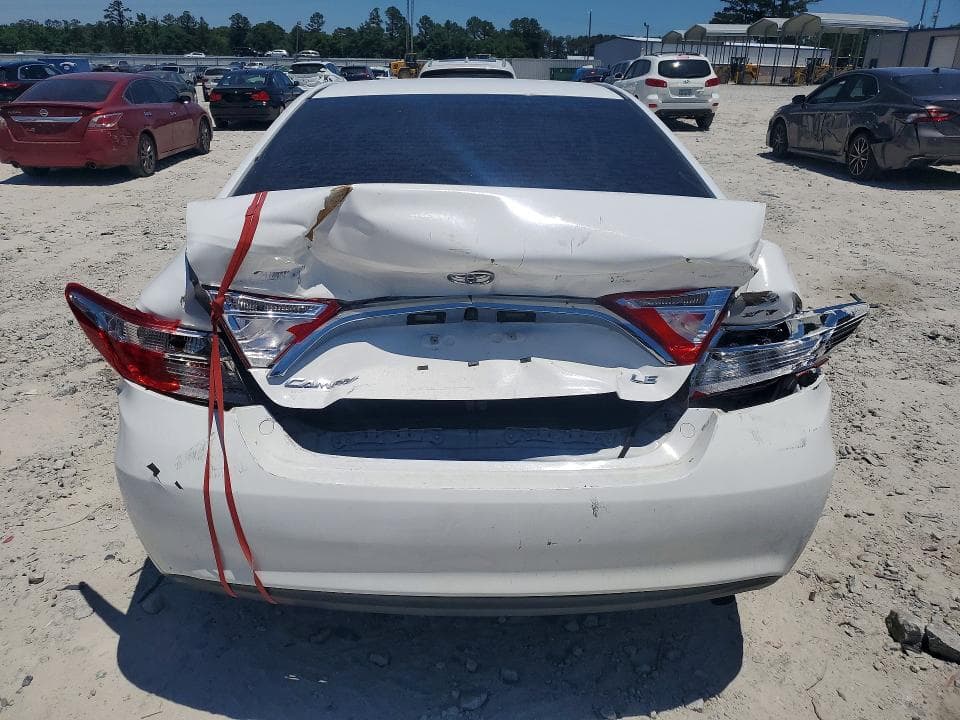 2017 TOYOTA CAMRY LE 6