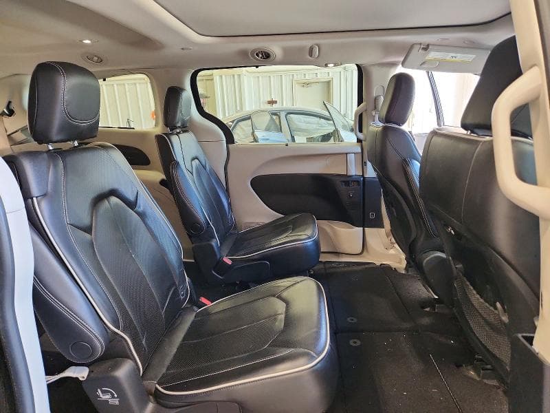 2022 CHRYSLER PACIFICA LIMITED 11