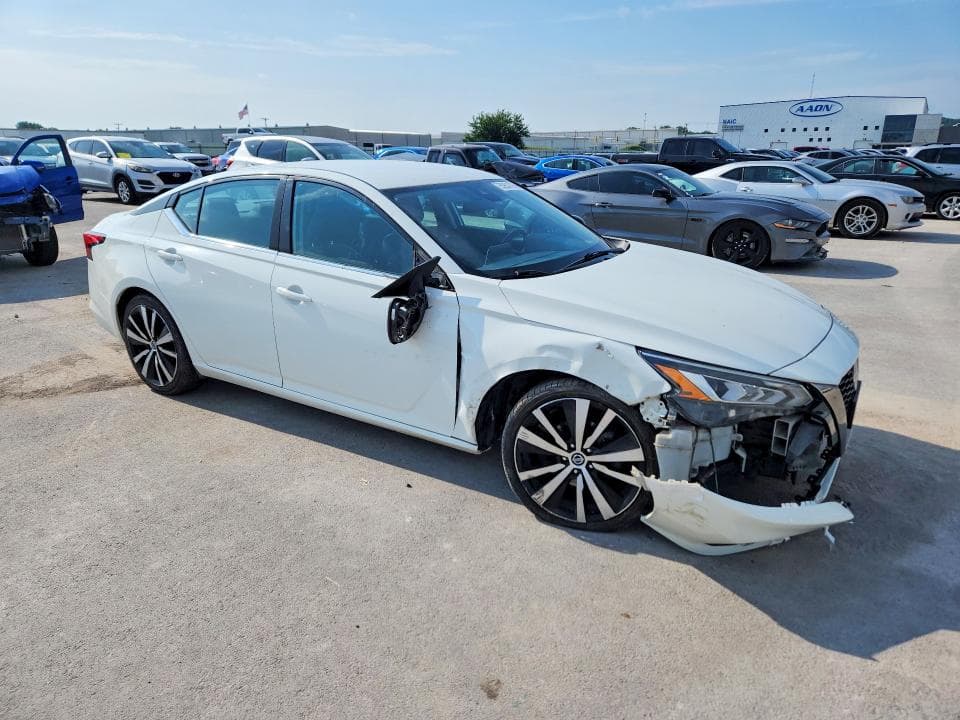 2020 NISSAN ALTIMA SR 4