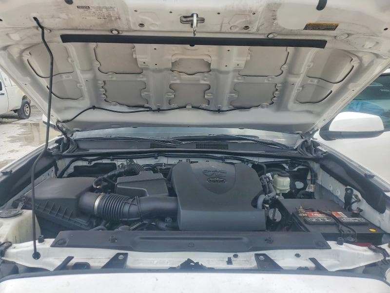 2021 TOYOTA TACOMA SR5 V6 11