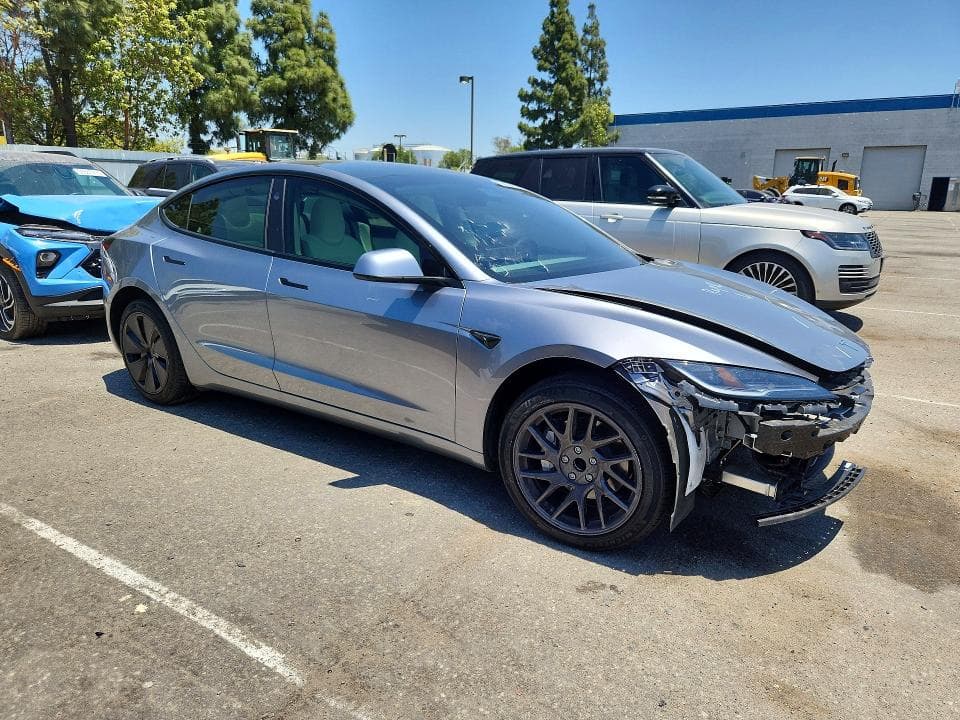 2025 TESLA MODEL 3 4
