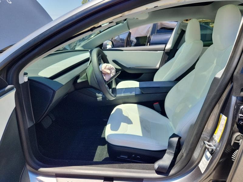 2025 TESLA MODEL 3 7