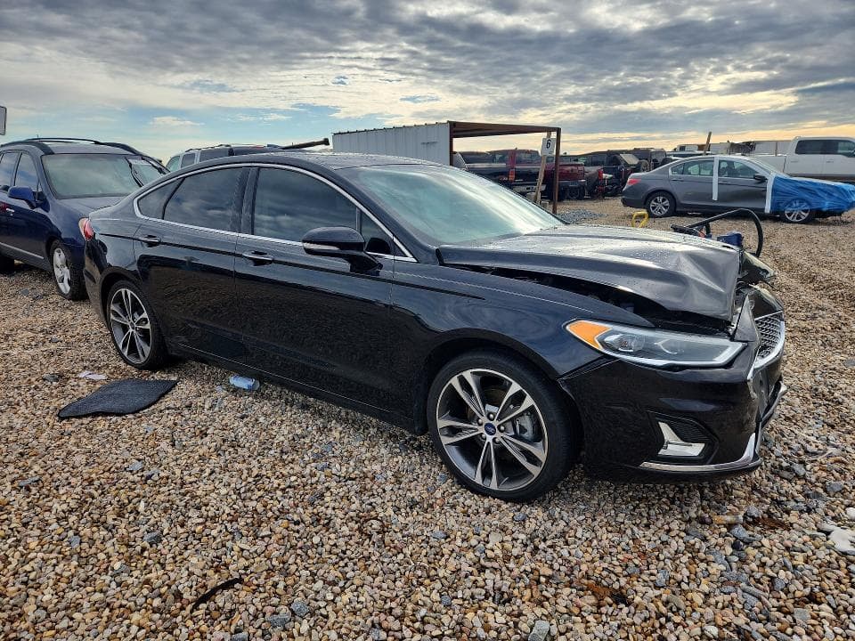 2019 FORD FUSION TITANIUM TITANIUM 4