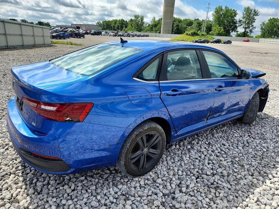 2022 VOLKSWAGEN JETTA SE 3