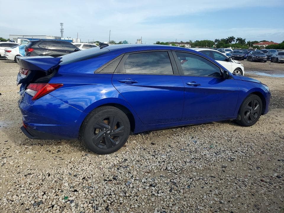 2022 HYUNDAI ELANTRA BLUE 3