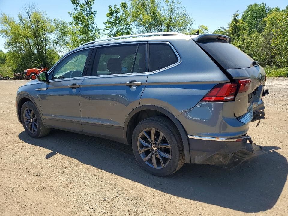 2022 VOLKSWAGEN TIGUAN SE 2