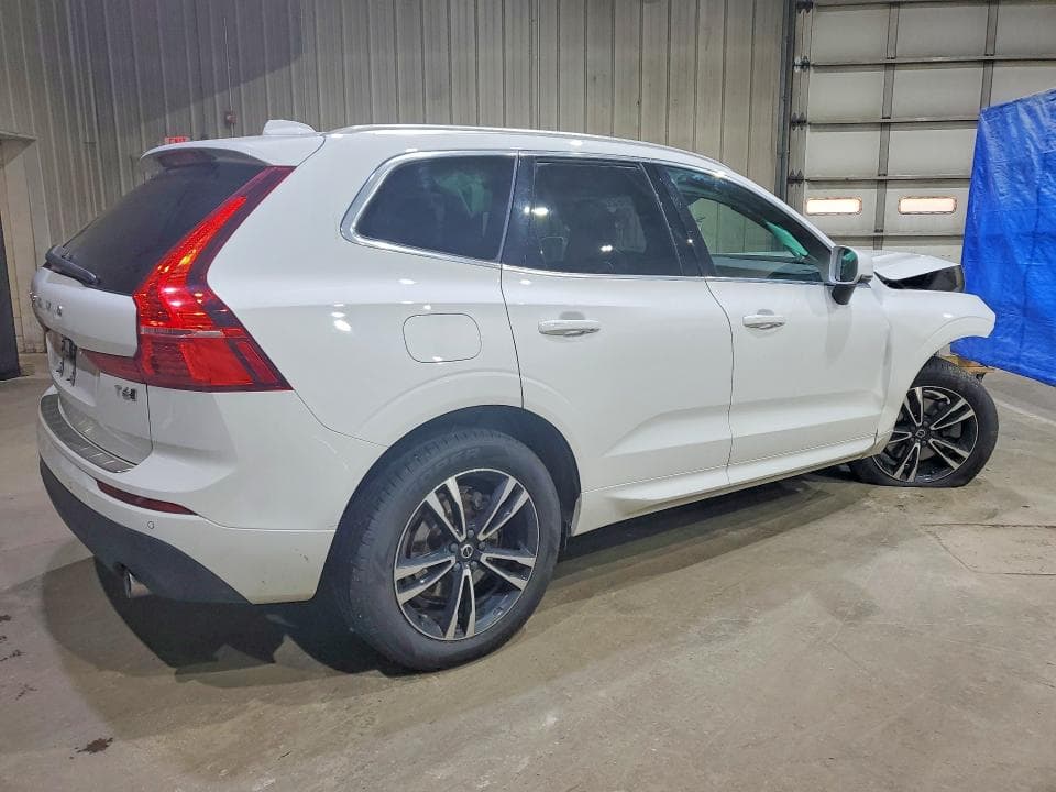 2020 VOLVO XC60 T6 MOMENTUM T6 MOMENTUM 3