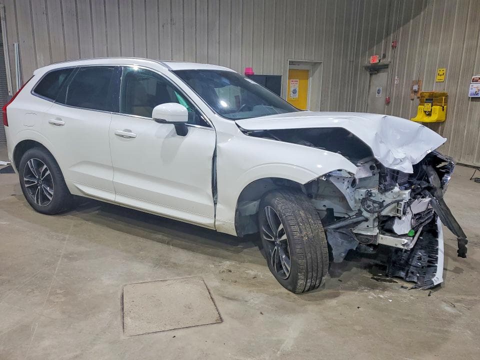 2020 VOLVO XC60 T6 MOMENTUM T6 MOMENTUM 4