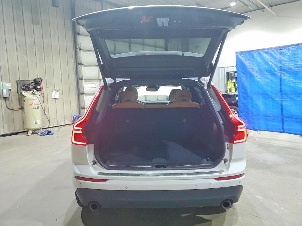 2020 VOLVO XC60 T6 MOMENTUM T6 MOMENTUM 6