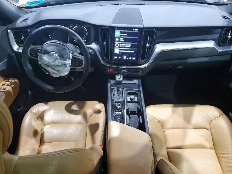 2020 VOLVO XC60 T6 MOMENTUM T6 MOMENTUM 8