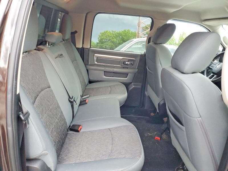 2016 RAM 1500 SLT SLT 10