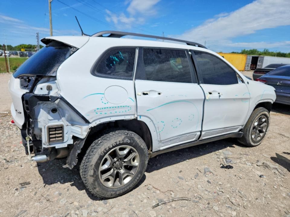 2019 JEEP CHEROKEE TRAILHAWK 3