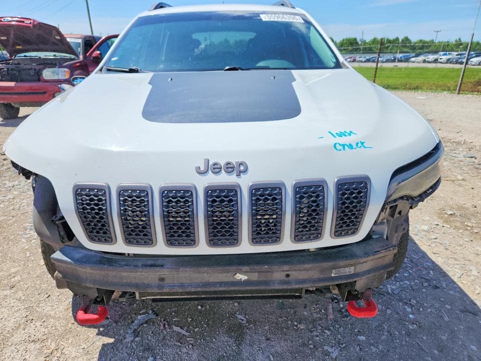 2019 JEEP CHEROKEE TRAILHAWK 5