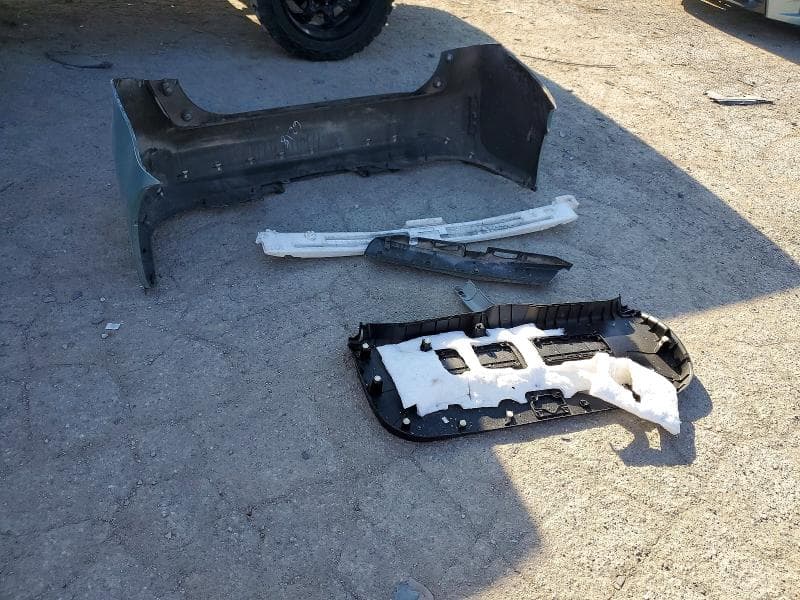 2016 TOYOTA PRIUS V THREE THREE 13