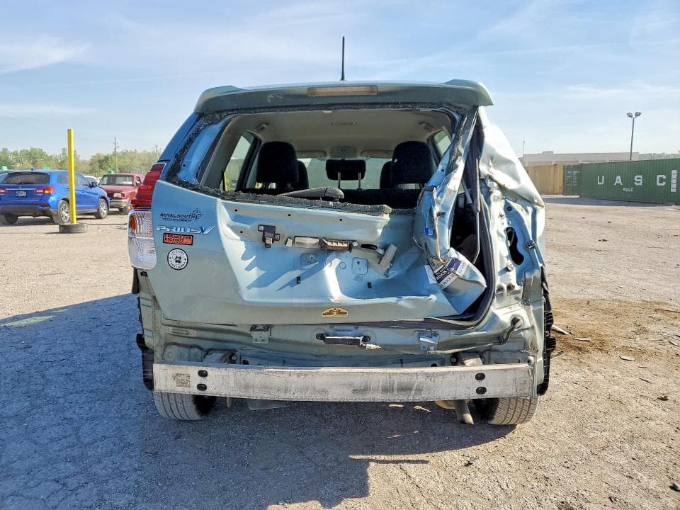 2016 TOYOTA PRIUS V THREE THREE 6