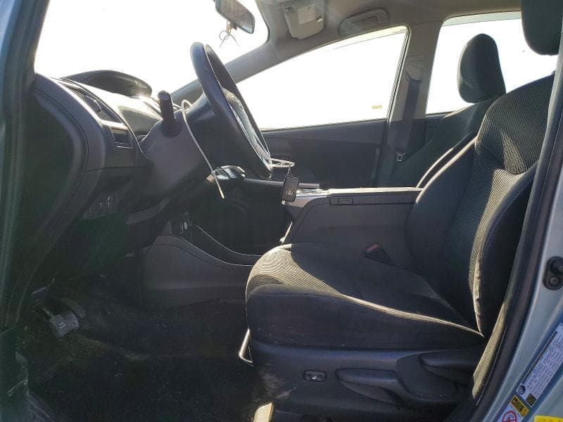 2016 TOYOTA PRIUS V THREE THREE 7