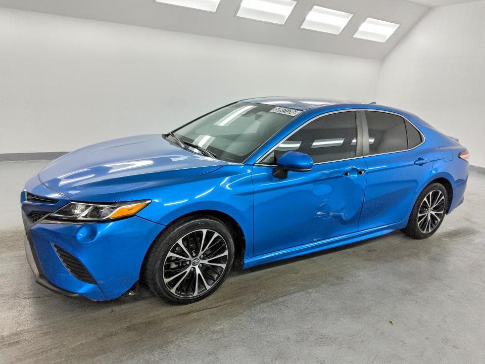 2020 TOYOTA CAMRY SE