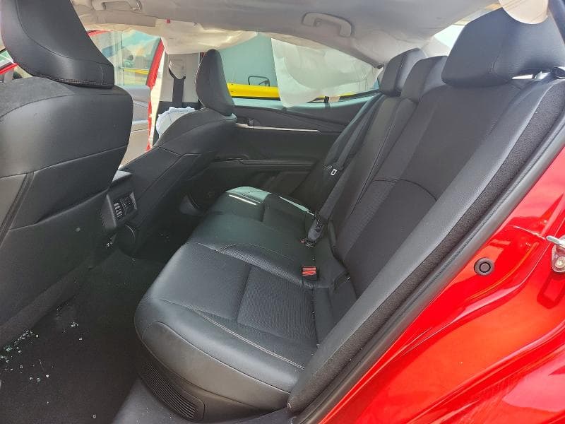 2025 TOYOTA CAMRY XLE XLE 10
