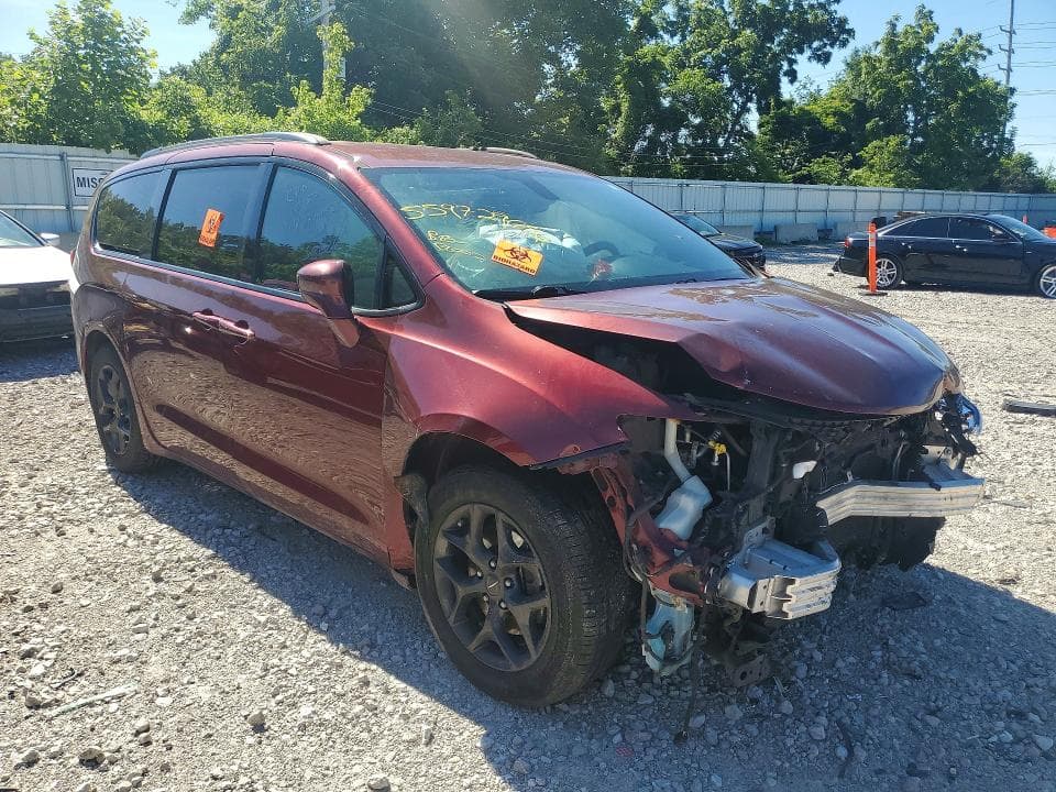 2018 CHRYSLER PACIFICA TOURING L 4