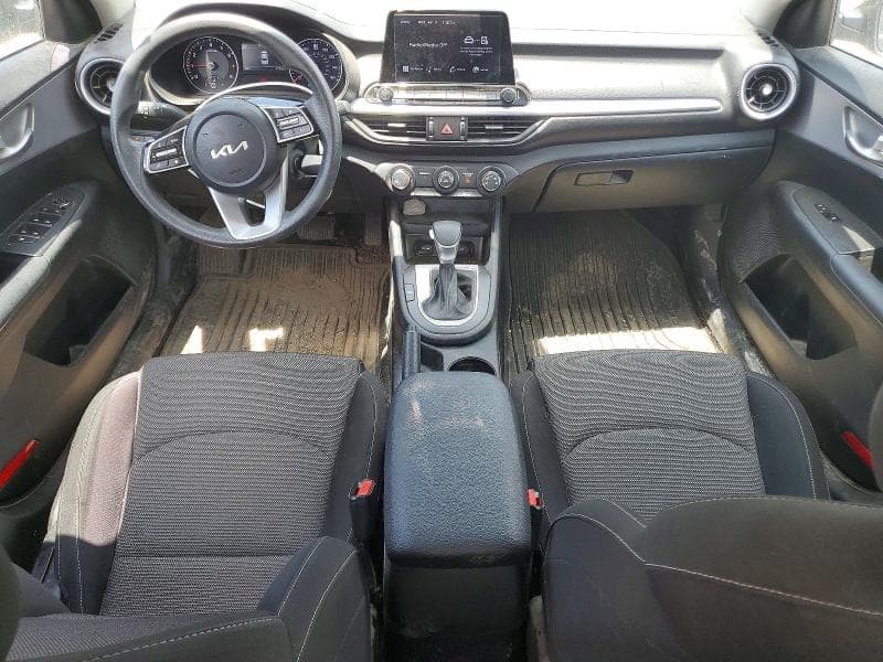 2024 KIA FORTE LXS 8
