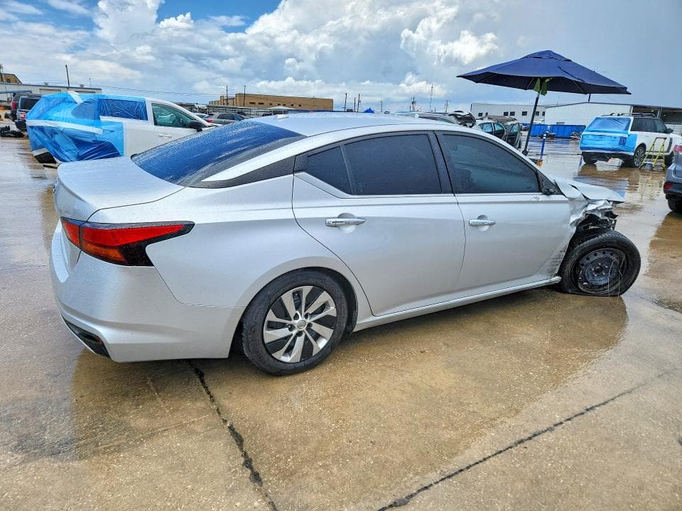 2020 NISSAN ALTIMA S 3