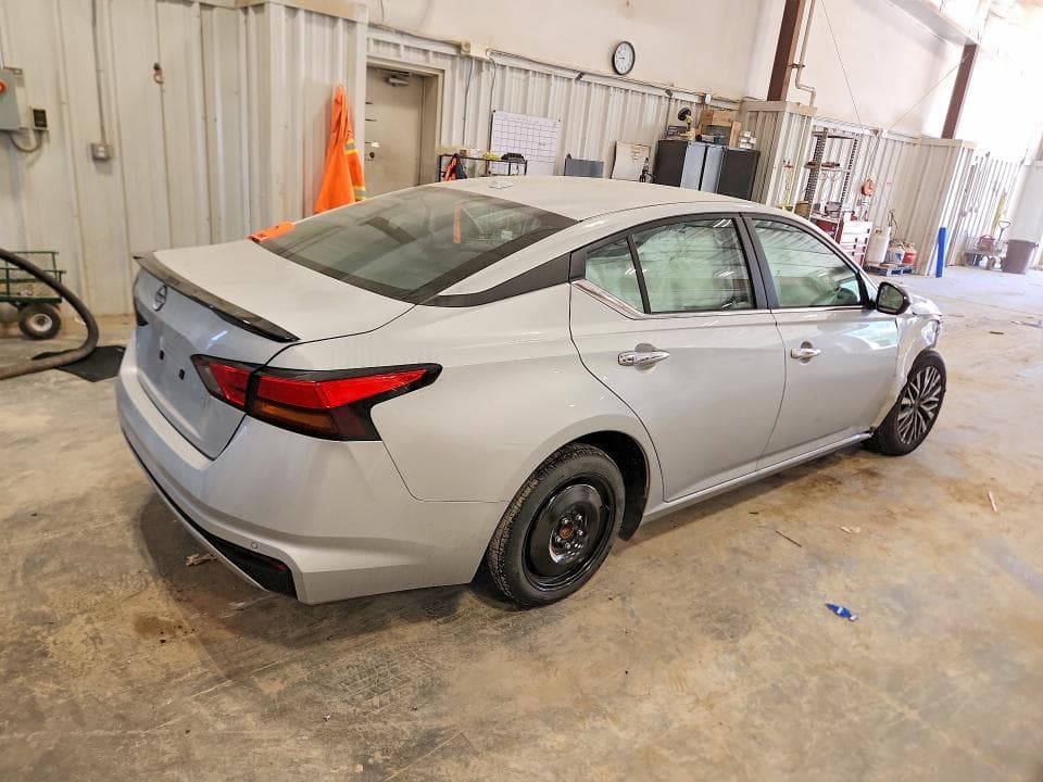 2025 NISSAN ALTIMA SV 3
