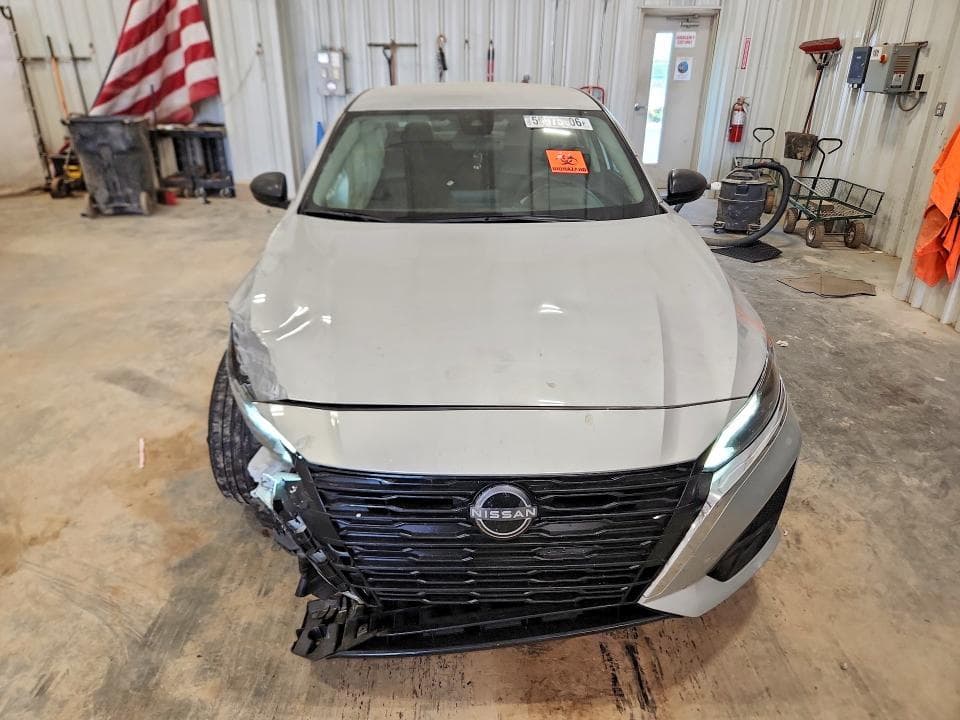 2025 NISSAN ALTIMA SV 5