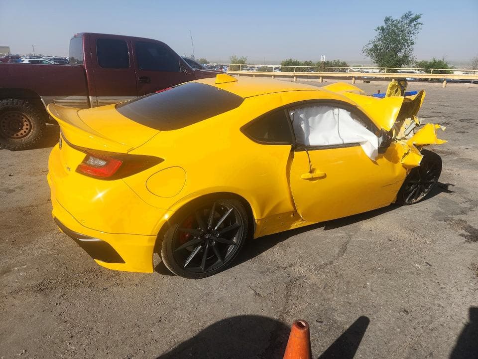 2026 TOYOTA GR 86 YUZU EDITION YUZU EDITION 3