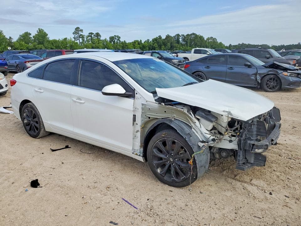 2017 HYUNDAI SONATA SE 4