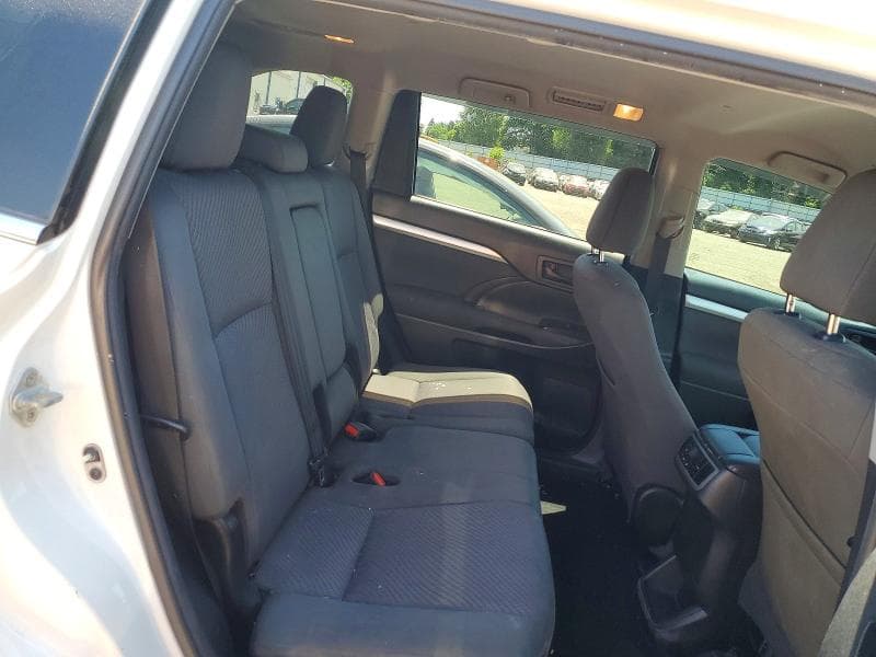 2019 TOYOTA HIGHLANDER LE 11